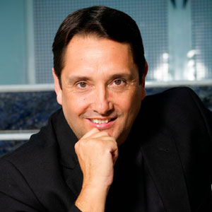 Carlos-Alberto-Julio-300